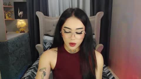 Snapshot of yourasiancockisontop chatting on February 23, 2025, 10:20 pm kim online show from February 23, 2025, 10:20 pm