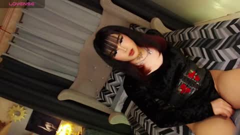 Snapshot of yourasiancockisontop chatting on February 28, 2025, 11:12 pm kim online show from February 28, 2025, 11:12 pm