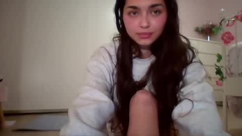 yourbella37 online show from May 7, 2026, 8:47 pm