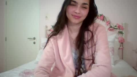 yourbella37 online show from May 12, 2026, 8:28 pm