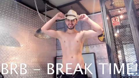 Snapshot of yourboynextdoor1 chatting on December 6, 2024, 11:33 am YOURBOYNEXTDOOR online show from December 6, 2024, 11:33 am