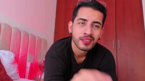 Snapshot of yourboynextdoor1 chatting on December 27, 2024, 1:50 pm YOURBOYNEXTDOOR online show from December 27, 2024, 1:50 pm