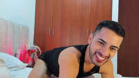 Snapshot of yourboynextdoor1 chatting on January 4, 2025, 12:27 am YOURBOYNEXTDOOR online show from January 4, 2025, 12:27 am