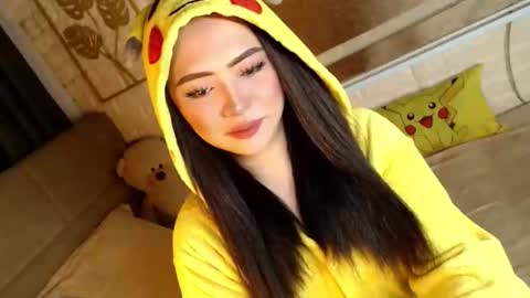 JEN  online show from December 16, 2025, 8:08 am