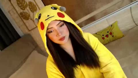 JEN  online show from January 8, 2026, 9:00 am