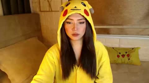 JEN  online show from February 3, 2026, 12:21 pm