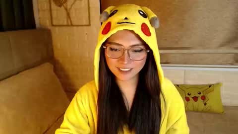 JEN  online show from February 14, 2026, 1:52 pm