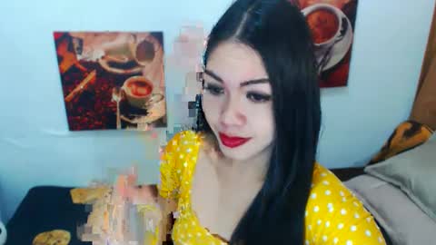 yourdream_gurl online show from February 16, 2025, 3:27 pm