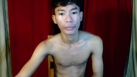 Snapshot of yourdreamboyx chatting on December 3, 2024, 2:05 pm Rence online show from December 3, 2024, 2:05 pm