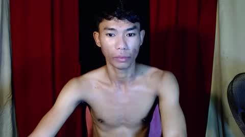 Snapshot of yourdreamboyx chatting on December 23, 2024, 6:44 am Rence online show from December 23, 2024, 6:44 am