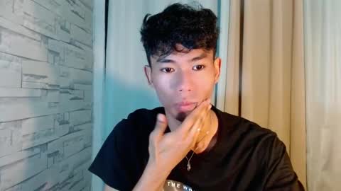 Snapshot of yourdreamboyx chatting on December 28, 2024, 8:37 am Rence online show from December 28, 2024, 8:37 am