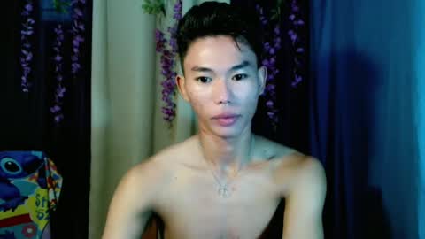 Snapshot of yourdreamboyx chatting on January 27, 2025, 10:38 pm Rence online show from January 27, 2025, 10:38 pm