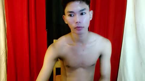 Snapshot of yourdreamboyx chatting on February 12, 2025, 11:40 am Rence online show from February 12, 2025, 11:40 am
