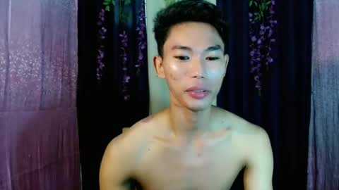 Snapshot of yourdreamboyx chatting on February 27, 2025, 1:05 am Rence online show from February 27, 2025, 1:05 am