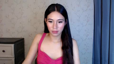 Snapshot of yourdreamgirlgwen chatting on July 28, 2026, 3:08 pm GWENI online show from July 28, 2026, 3:08 pm