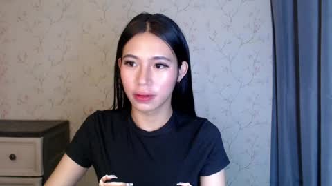 Snapshot of yourdreamgirlgwen chatting on July 28, 2026, 10:20 pm GWENI online show from July 28, 2026, 10:20 pm