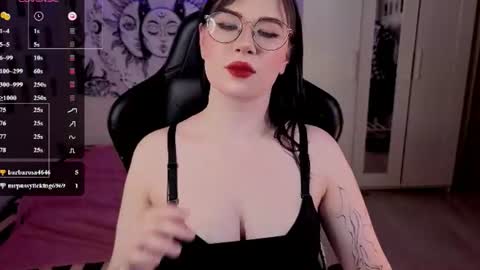 Snapshot of yourejustatoy chatting on June 12, 2026, 9:25 pm Lilly online show from June 12, 2026, 9:25 pm