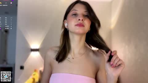 Emilia online show from April 2, 2026, 8:12 am