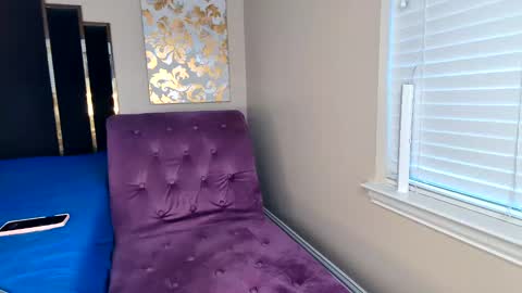 Horny Hotwife Wants To Play online show from September 23, 2025, 10:35 pm