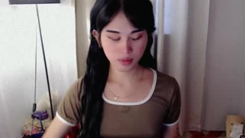 PrettyElla online show from September 21, 2025, 10:22 pm