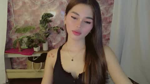 Snapshot of yourfavoratesunshine chatting on June 6, 2026, 10:31 am Sunshine online show from June 6, 2026, 10:31 am