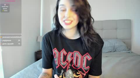 Snapshot of yourfreakygirl chatting on March 11, 2026, 7:42 pm Helena online show from March 11, 2026, 7:42 pm