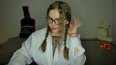 Snapshot of yourgem__ chatting on March 3, 2025, 5:39 pm yourgem__ online show from March 3, 2025, 5:39 pm