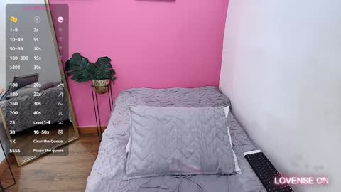 REBECA  online show from December 17, 2024, 6:24 am