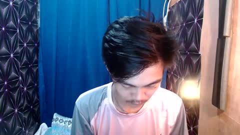 Snapshot of yourguy_josh23 chatting on December 1, 2024, 6:19 pm Josh online show from December 1, 2024, 6:19 pm