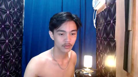 Snapshot of yourguy_josh23 chatting on December 2, 2024, 8:52 am Josh online show from December 2, 2024, 8:52 am