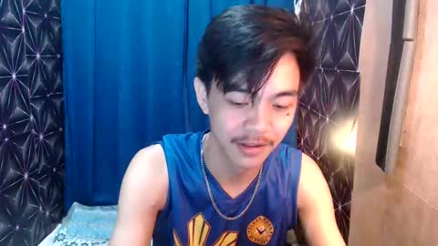 Snapshot of yourguy_josh23 chatting on December 4, 2024, 6:39 pm Josh online show from December 4, 2024, 6:39 pm