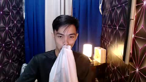 Snapshot of yourguy_josh23 chatting on December 15, 2024, 6:51 am Josh online show from December 15, 2024, 6:51 am