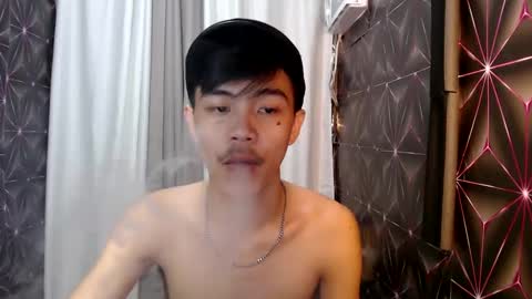 Snapshot of yourguy_josh23 chatting on February 7, 2025, 2:40 am Josh online show from February 7, 2025, 2:40 am