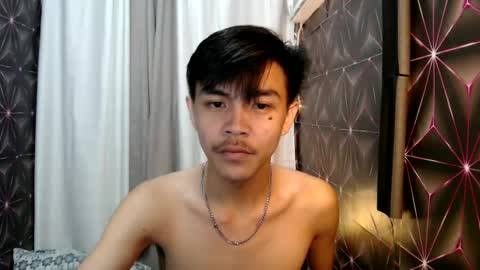 Snapshot of yourguy_josh23 chatting on February 12, 2025, 1:37 pm Josh online show from February 12, 2025, 1:37 pm