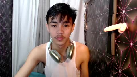 Snapshot of yourguy_josh23 chatting on March 8, 2025, 5:17 am Josh online show from March 8, 2025, 5:17 am