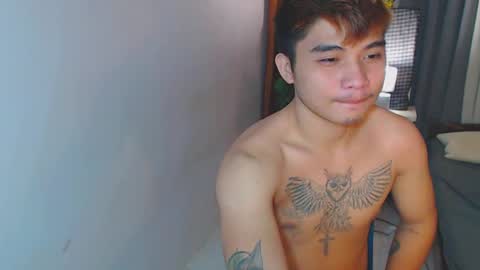 Snapshot of yourhandsome_hunk chatting on January 21, 2025, 9:46 pm Paul online show from January 21, 2025, 9:46 pm