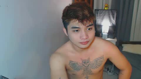 Snapshot of yourhandsome_hunk chatting on January 23, 2025, 6:17 am Paul online show from January 23, 2025, 6:17 am