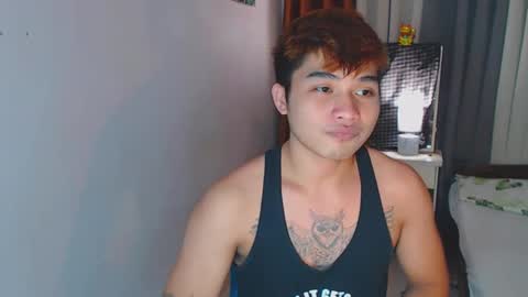 Snapshot of yourhandsome_hunk chatting on February 1, 2025, 1:41 pm Paul online show from February 1, 2025, 1:41 pm