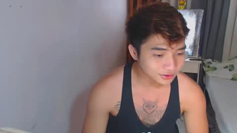 Snapshot of yourhandsome_hunk chatting on February 12, 2025, 12:55 pm Paul online show from February 12, 2025, 12:55 pm