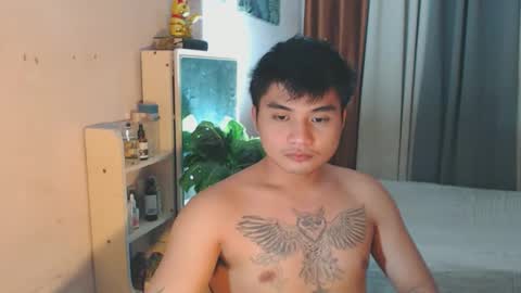 Snapshot of yourhandsome_hunk chatting on April 25, 2026, 12:41 pm Paul online show from April 25, 2026, 12:41 pm