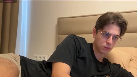 Snapshot of yourhotchristian chatting on March 17, 2026, 6:39 am Chris online show from March 17, 2026, 6:39 am