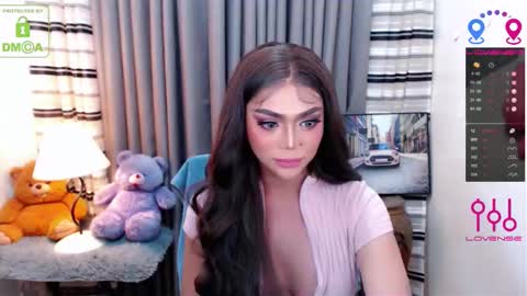 Snapshot of yourloveable chatting on October 7, 2025, 9:01 pm CHARLOTTE online show from October 7, 2025, 9:01 pm