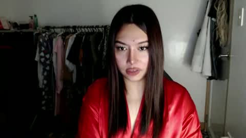 tifanny online show from February 28, 2025, 1:37 am