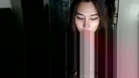 tifanny online show from November 6, 2025, 5:52 am