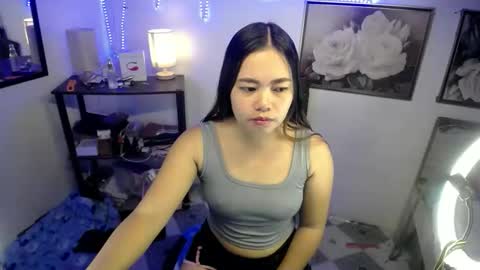 yourmy_sunshine online show from June 4, 2026, 7:03 am