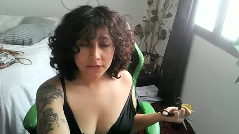 Snapshot of yourownerserena chatting on September 22, 2025, 3:14 pm Serena online show from September 22, 2025, 3:14 pm