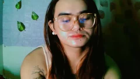 yourprincessthea online show from December 1, 2025, 6:35 pm