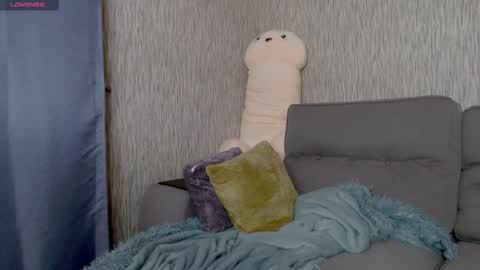 Yourr Muse online show from February 19, 2025, 11:57 pm