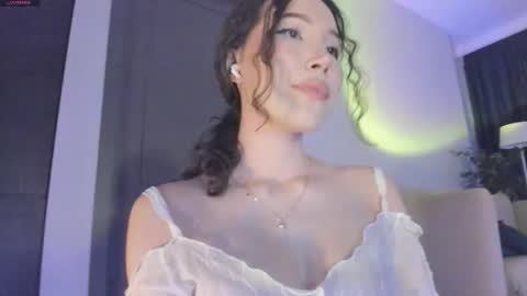 youre meyy online show from November 21, 2025, 6:06 pm