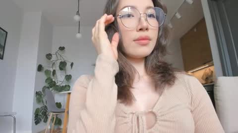 youre meyy online show from April 6, 2026, 9:54 am